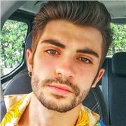 Laureando in Economia offre ripetizioni a ragazzi in matematica, inglese, economia, diritto, informatica